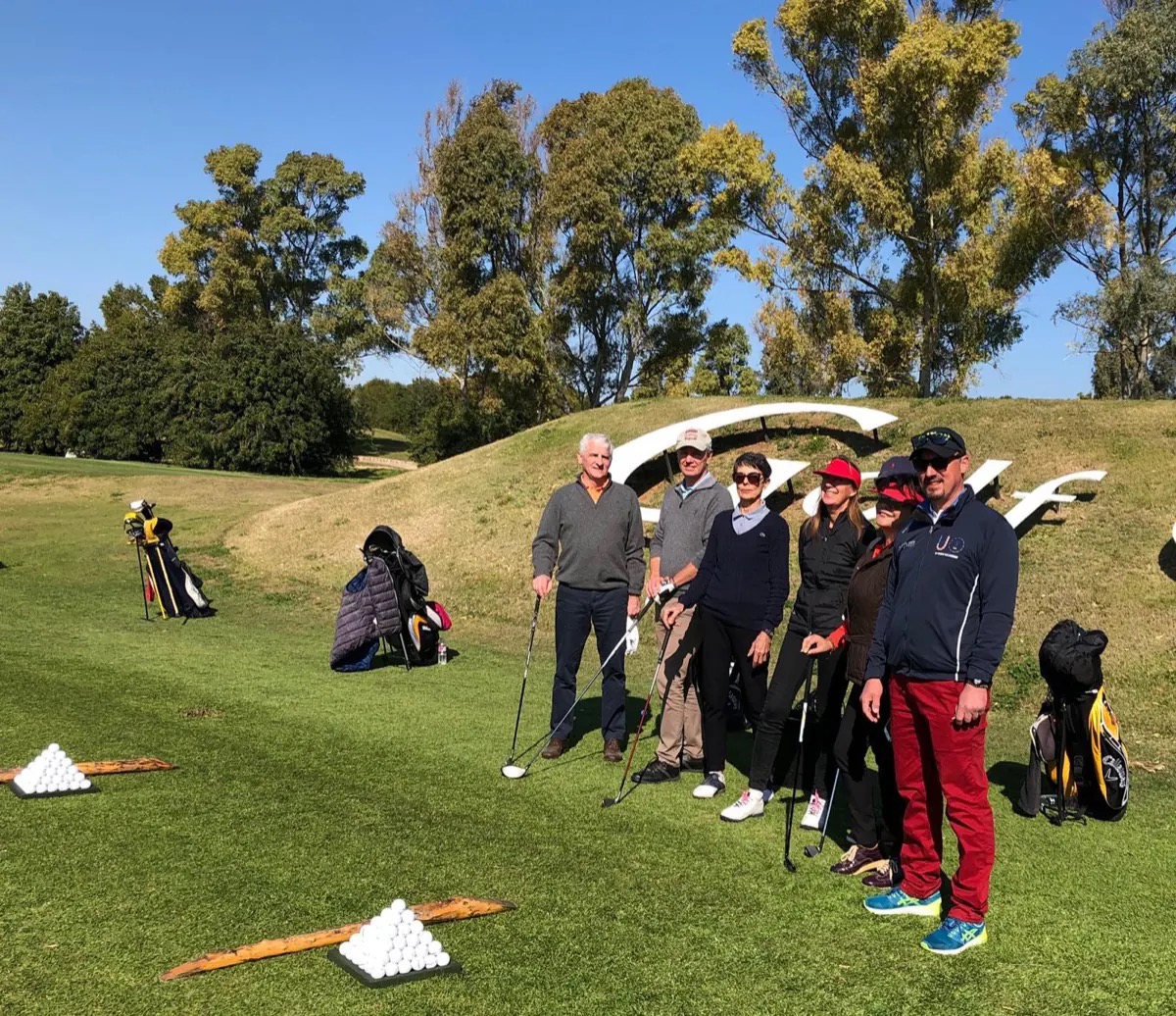 Groupe en stage golf hébergement — practice au Citrus Golf Hammamet
